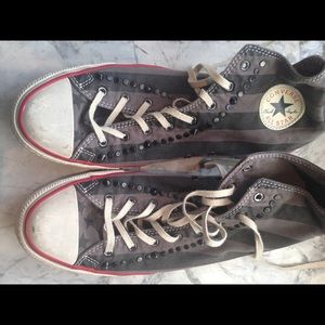 Converse unisex shoes
